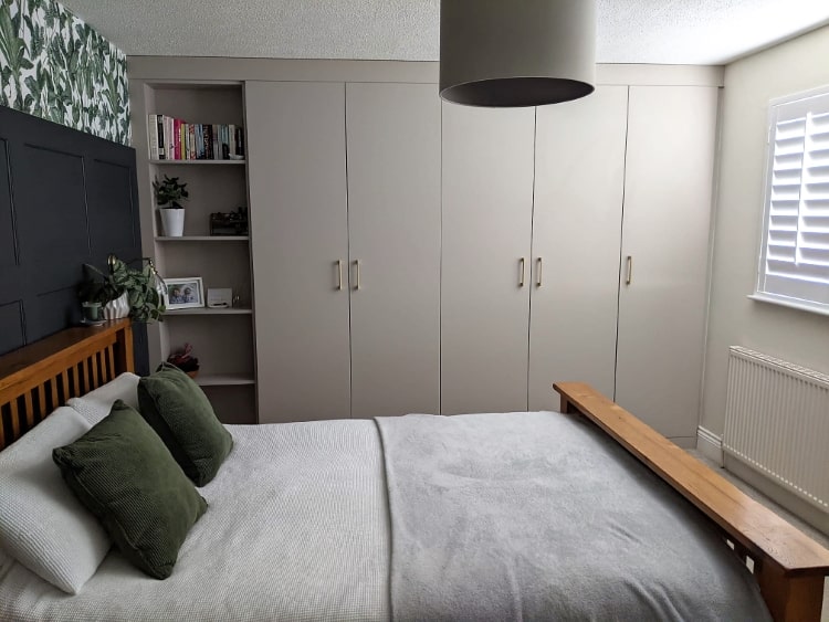 How To Have Fitted Wardrobes in Small Bedrooms