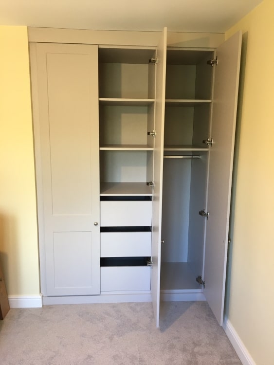 fitted wardrobe in an alcove